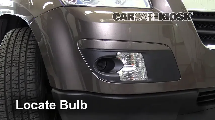 2010 Saturn Outlook XE 3.6L V6 Lights Turn Signal - Front (replace bulb)